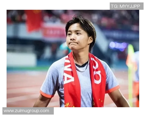 足球明星王霜高清图片展示她的风采与魅力让我们一起欣赏这位女足传奇的精彩瞬间 足球明星王霜高清图片展示她的风采与魅力让我们一起欣赏这位女足传奇的精彩瞬间